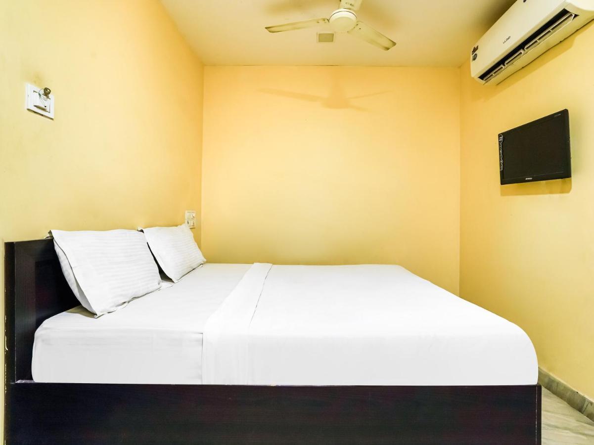 Oyo 84039 Tirumala Grand Rājahmundry エクステリア 写真